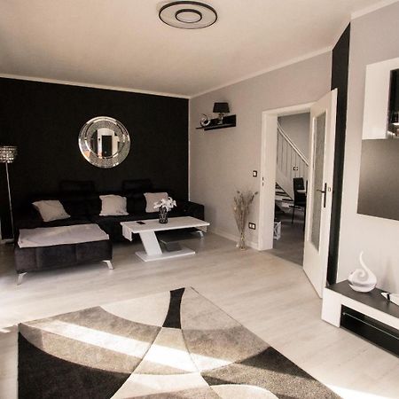 Zum Kaeutzchen 120Qm Ferienhaus 8 Personen 4 Schlafzimmer Nossentiner Huette Luaran gambar