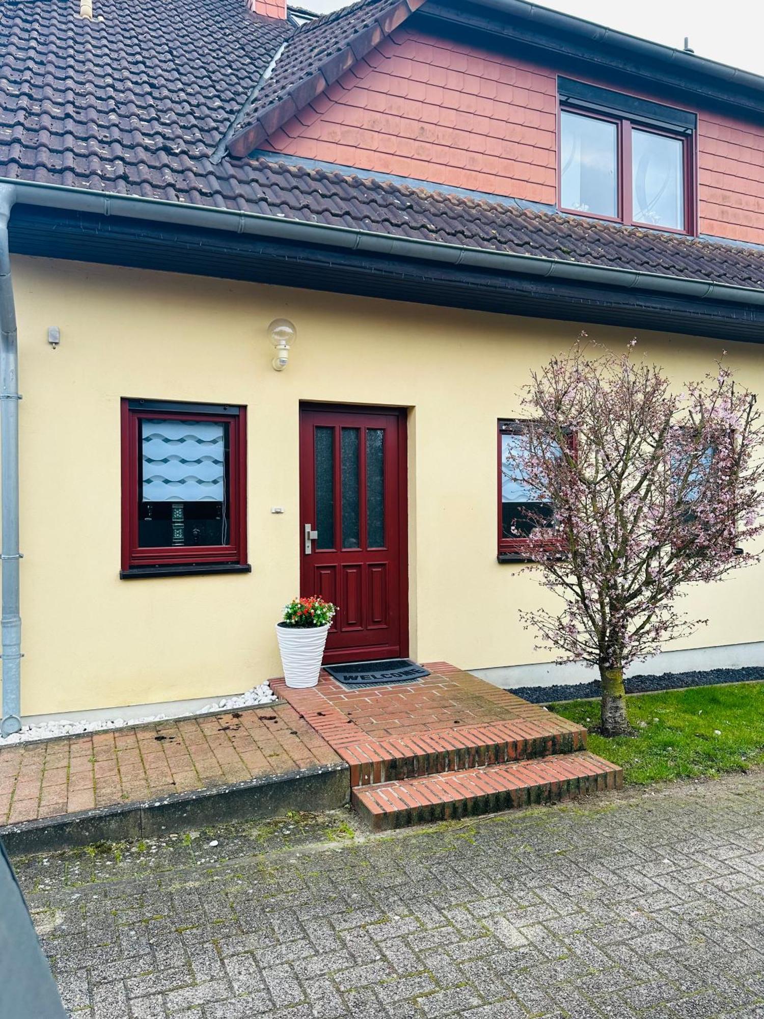 Zum Kaeutzchen 120Qm Ferienhaus 8 Personen 4 Schlafzimmer Nossentiner Huette Luaran gambar